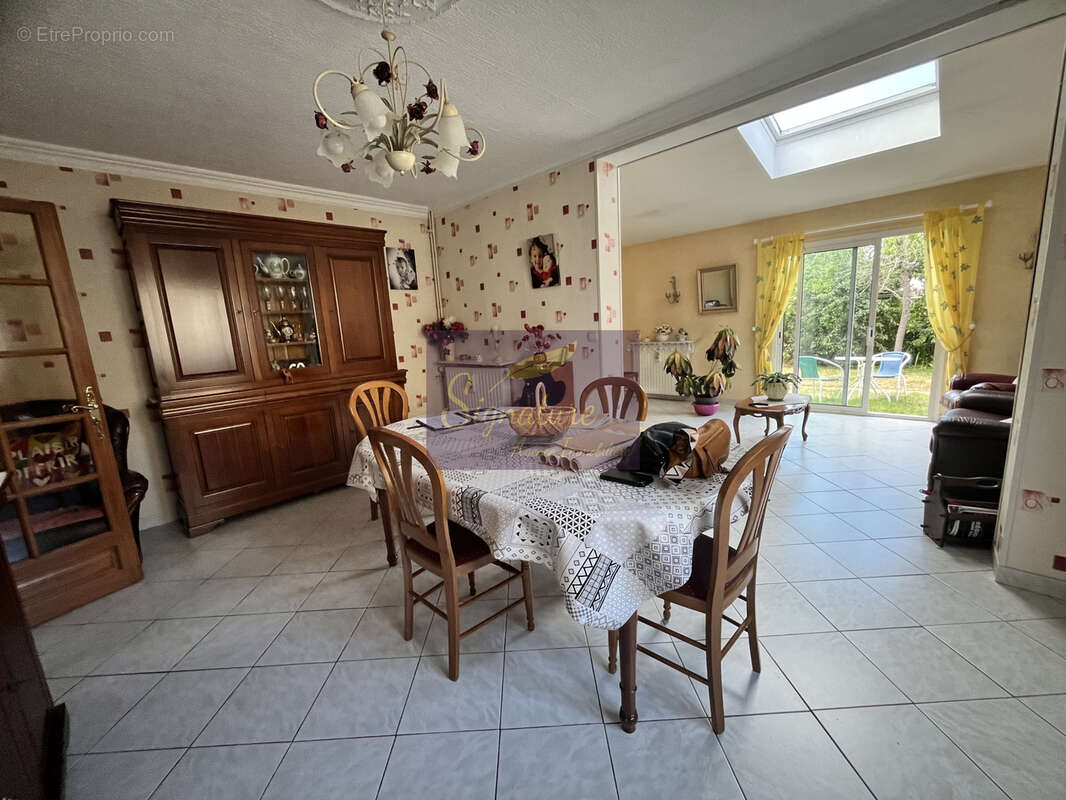 Maison familiale type 5 de 96 m2 sur 300 m2 de terrain avec Garage - photo 3