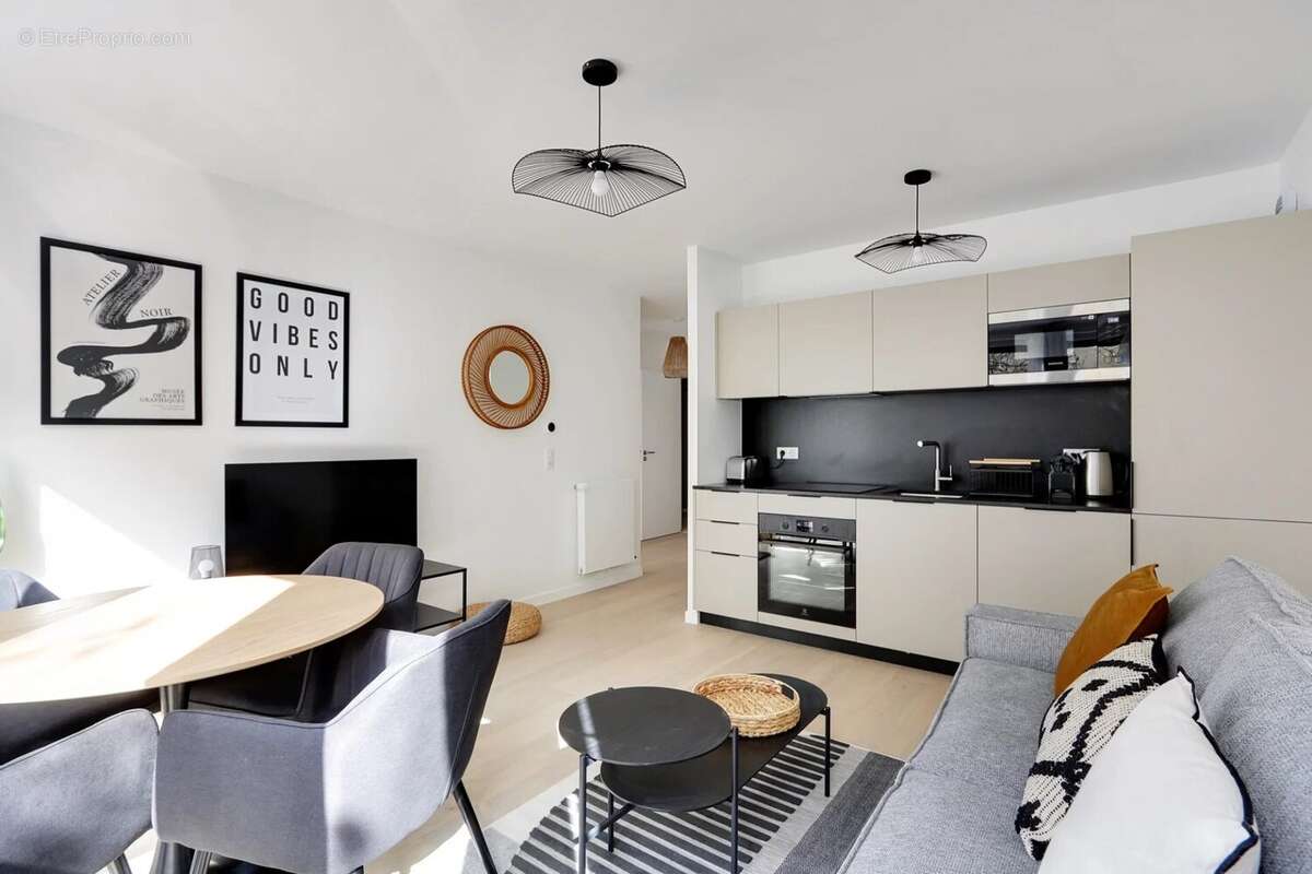 Appartement à PARIS-18E
