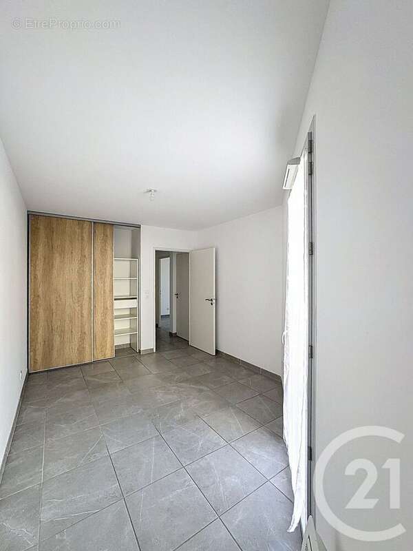 Appartement 60 m² à Trets  - photo 8