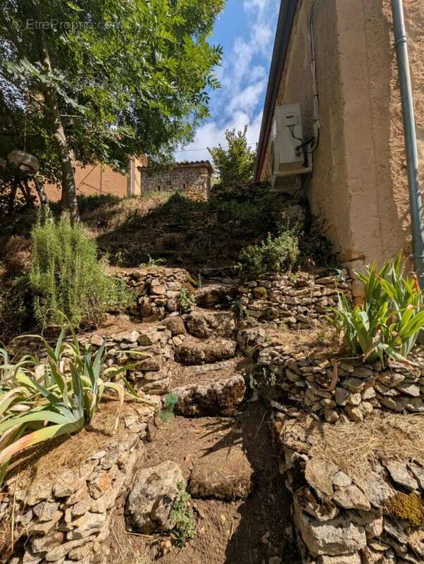 Appartement à GOURDON