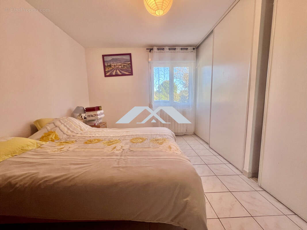 Maison à SAINT-QUENTIN-LA-POTERIE