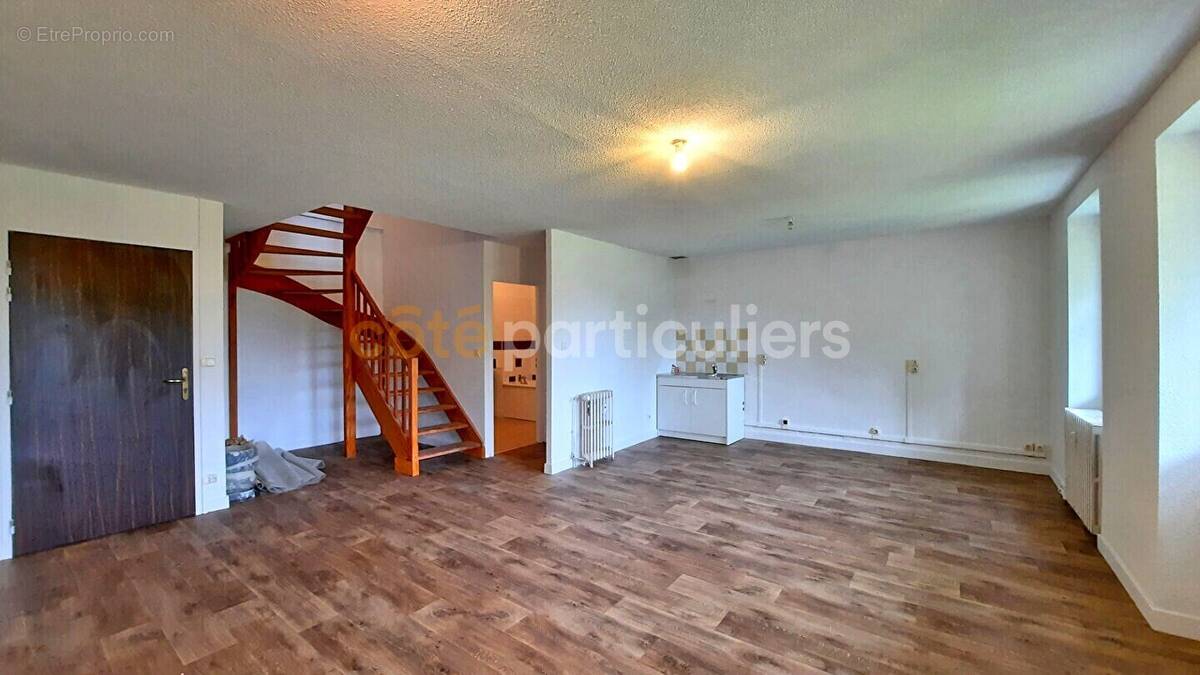 Appartement à VILLETTE-LES-DOLE