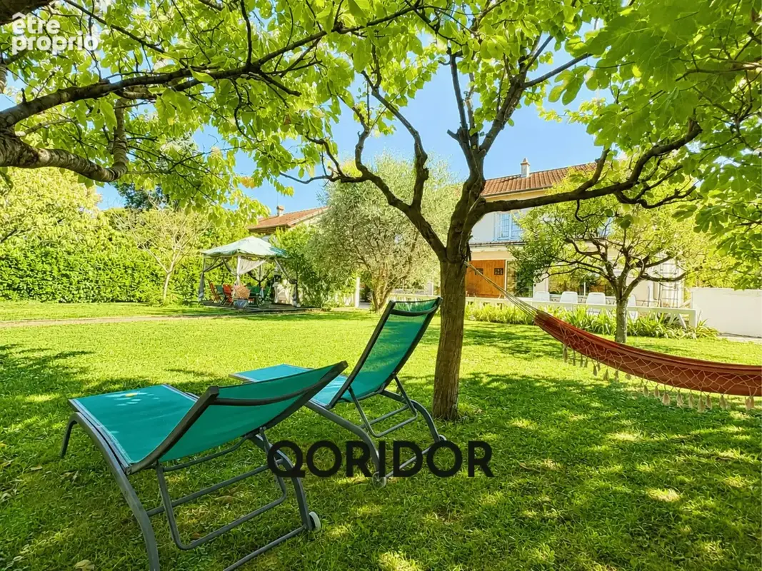 Photo Maison à Vaulx-En-Velin au prix de 380 000€