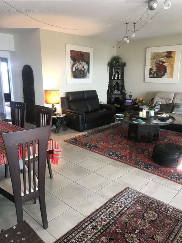 Appartement à MARSEILLE-8E