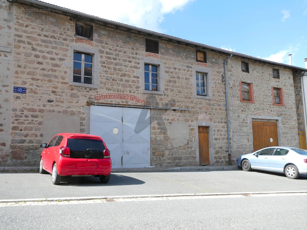 Maison à LONGESSAIGNE