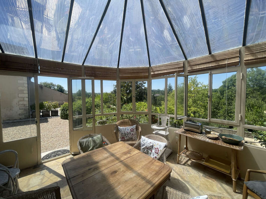 Maison à CHAMPAGNAC-DE-BELAIR