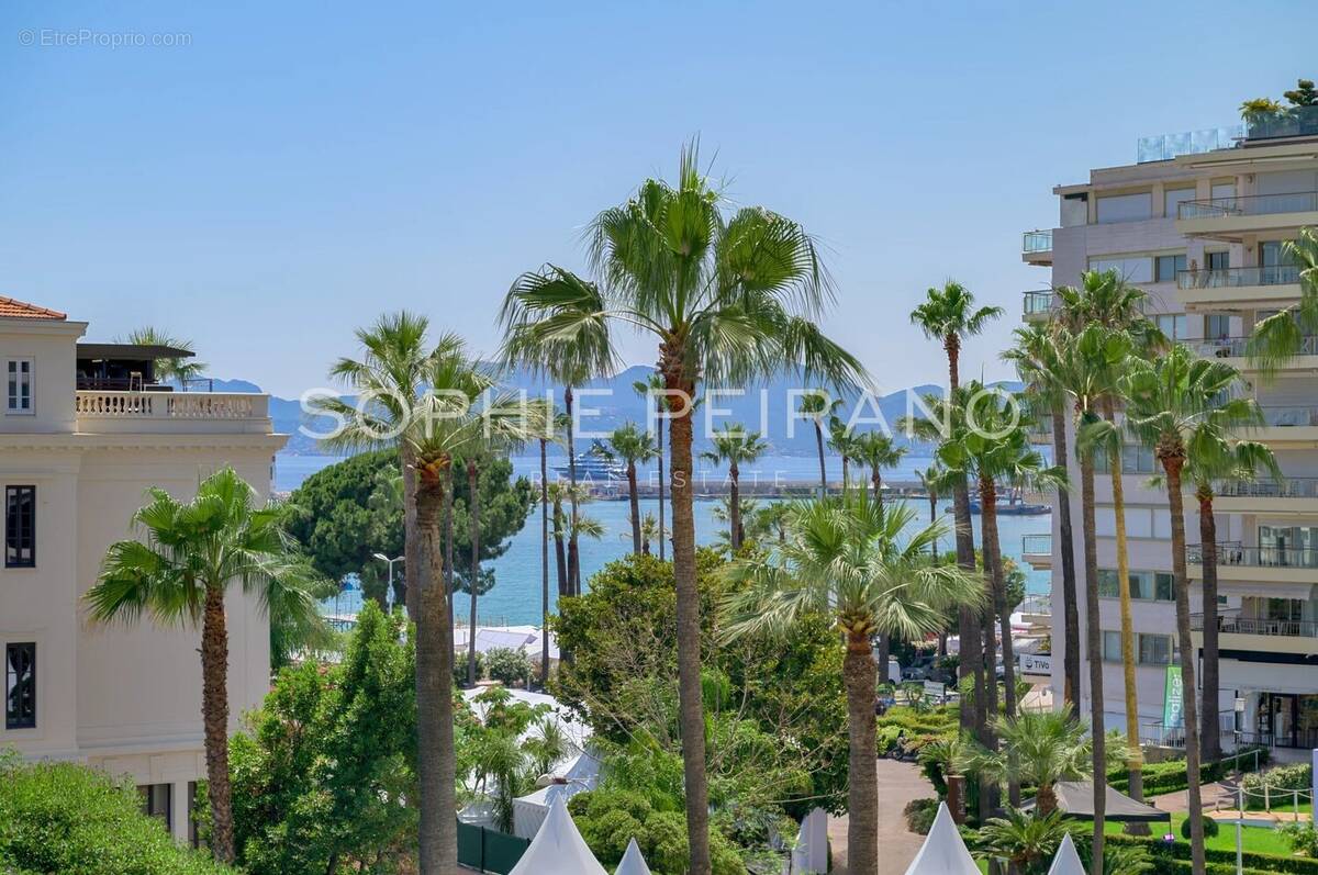 Appartement à CANNES