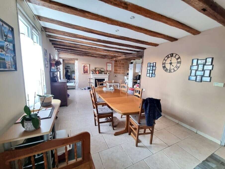 Maison à THEVET-SAINT-JULIEN