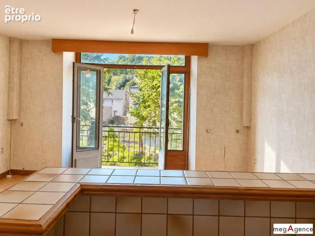 Le Pont-de-Montvert – Maison de village 4 chambres avec commerce loué - photo 4