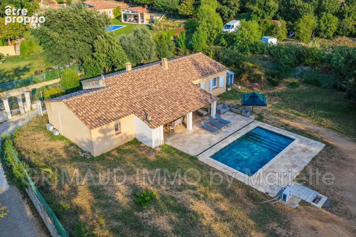 Maison 6 pièces 141 m² à vendre à La Garde-Freinet (83680) - photo 2