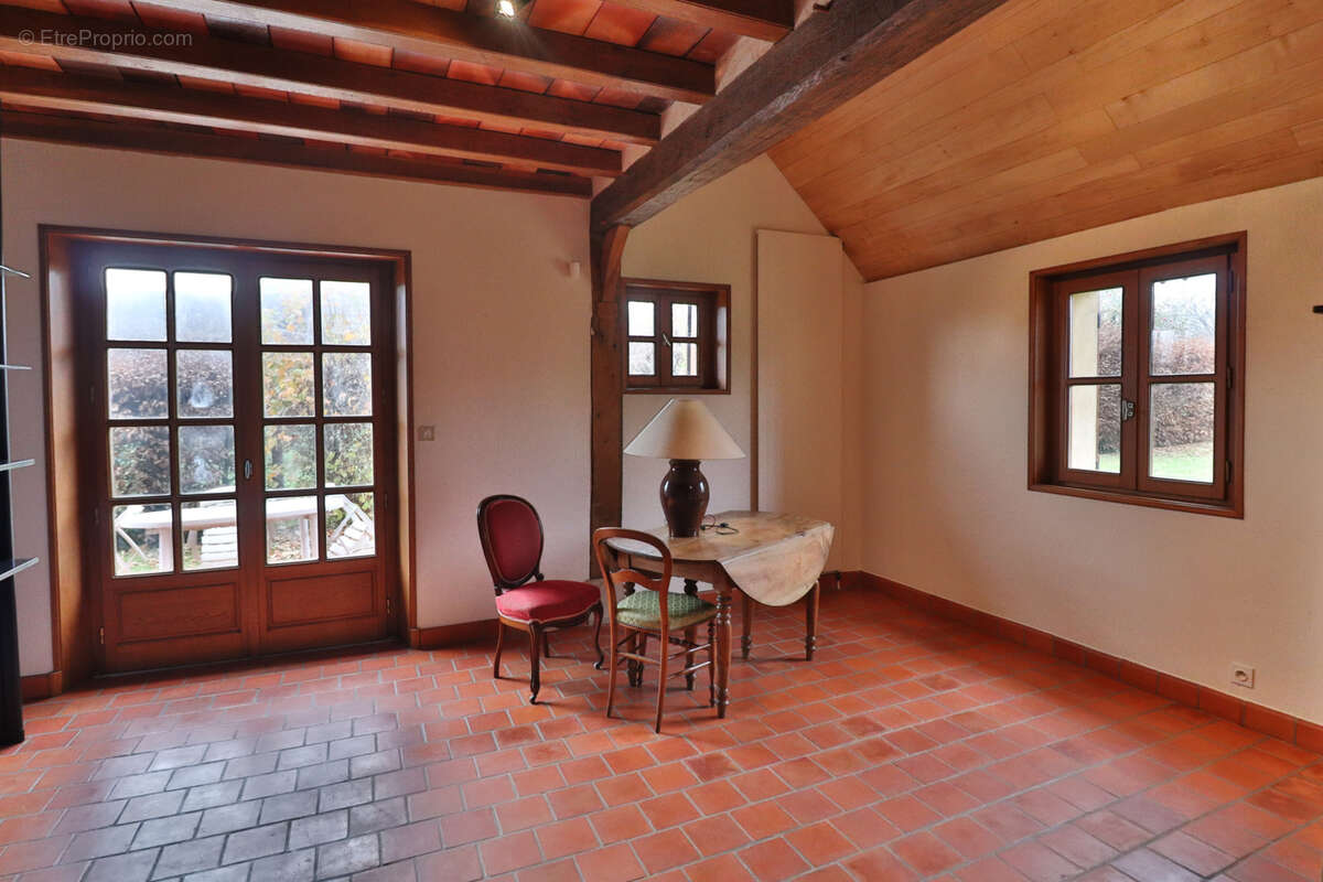 Maison à SAINT-ANDRE-LES-VERGERS