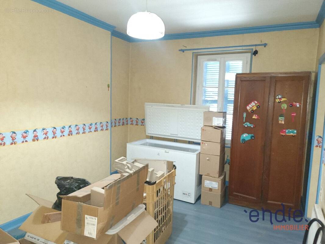 Commerce à COSNE-D&#039;ALLIER