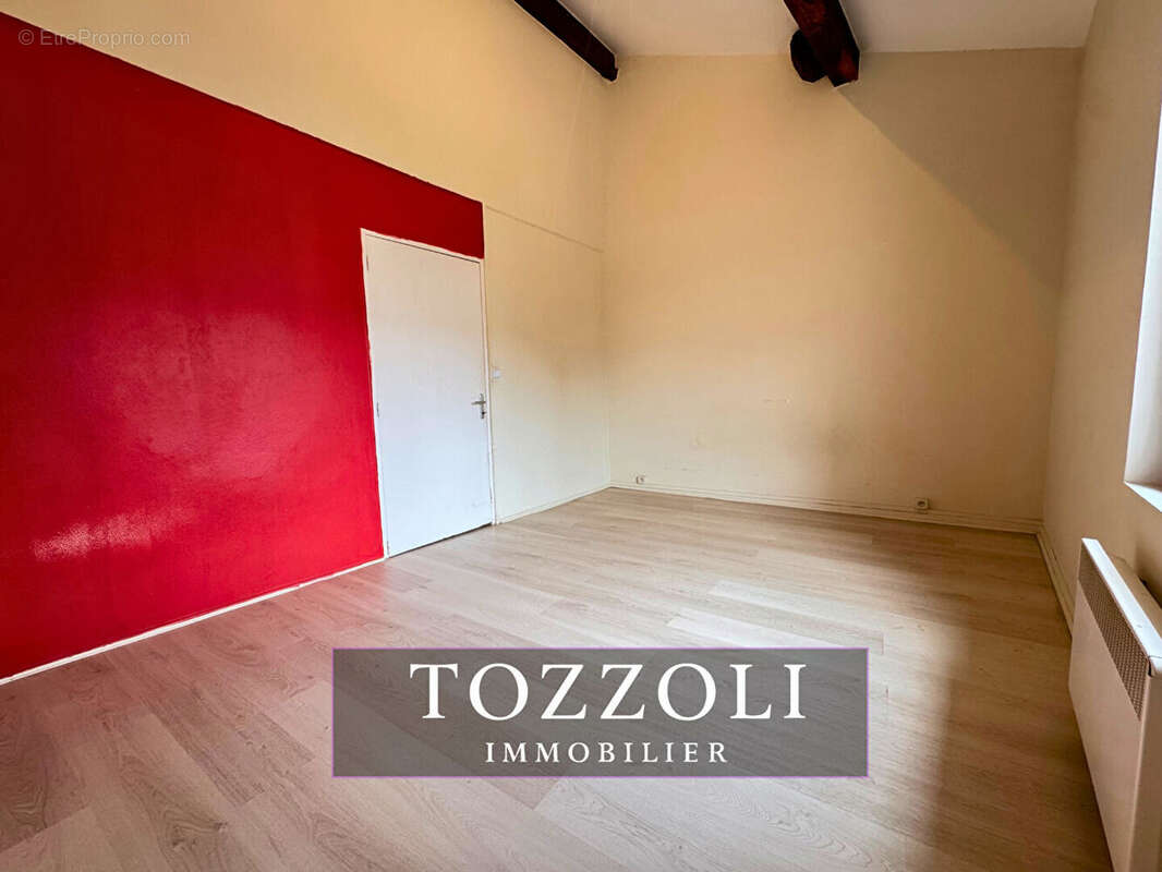 Appartement à SAINT-PIERRE-DE-CHANDIEU