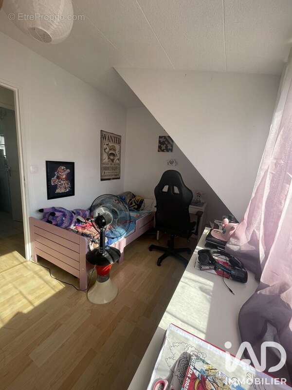 Maison 84 m² à Savigny-Le-Temple  - photo 8