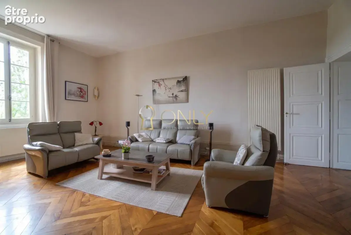 Liergues - Appartement T4 - Centre Village - photo 9