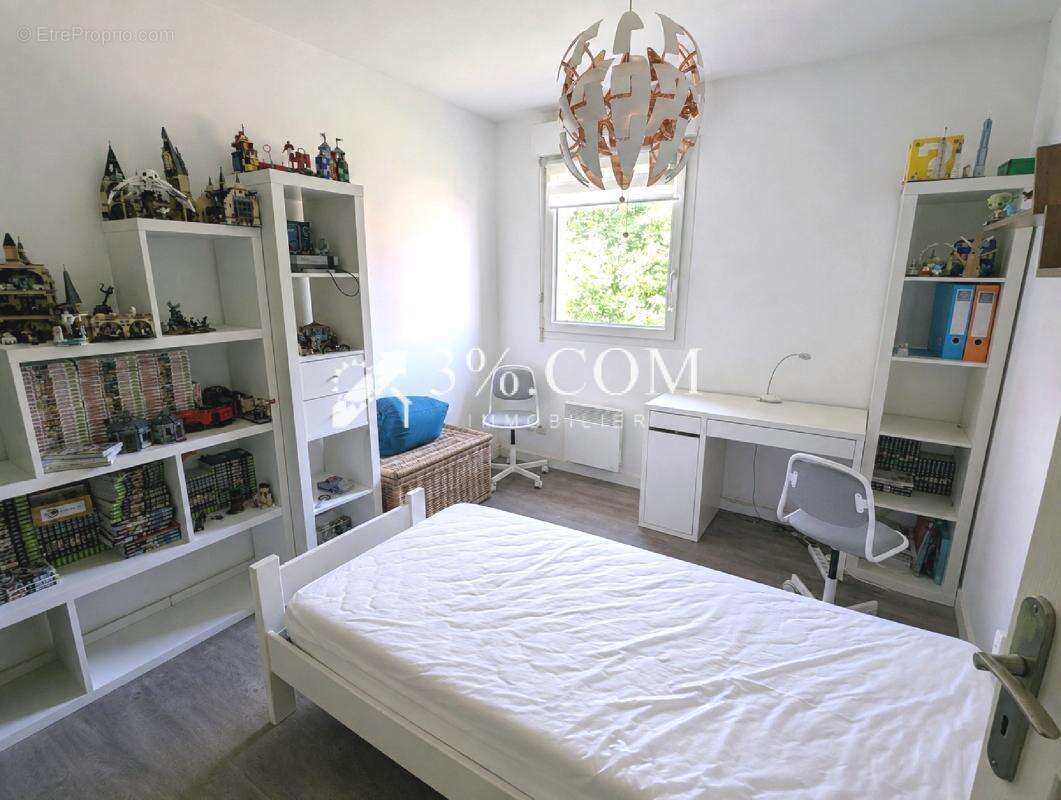 Wasquehal - Maison de 76 m2 - 3 chambres - Jardin - Garage - - photo 9