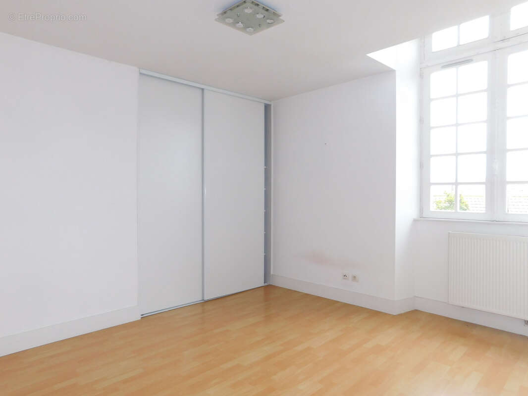 En basse ville d'Auch, à vendre appartement T4 de caractère - photo 4