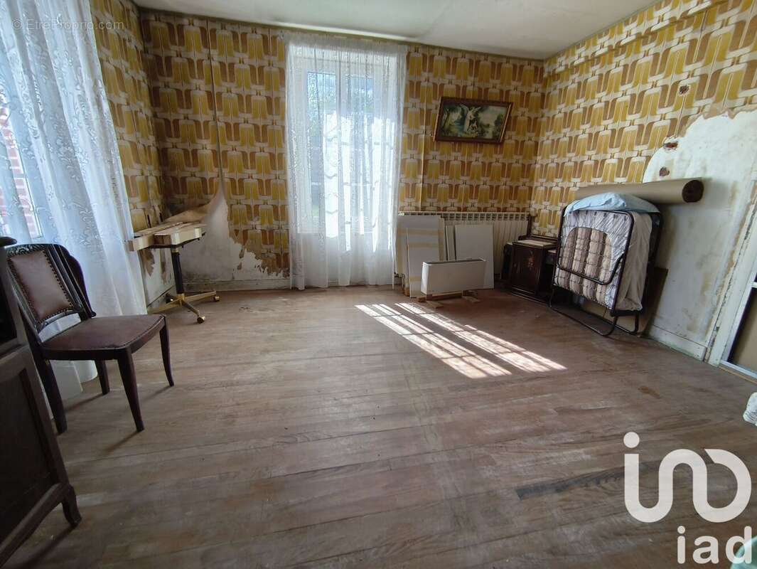 Photo 8 - Maison à SAINT-JUST-SAUVAGE