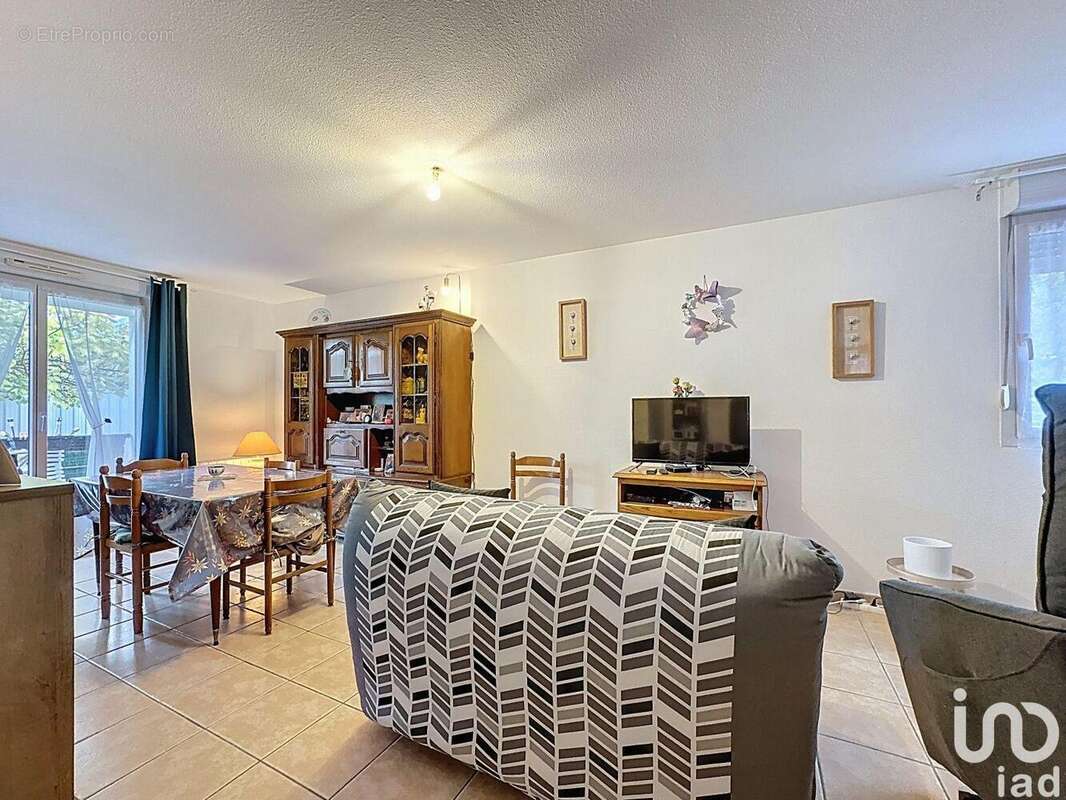 Photo 2 - Appartement à CUSSET