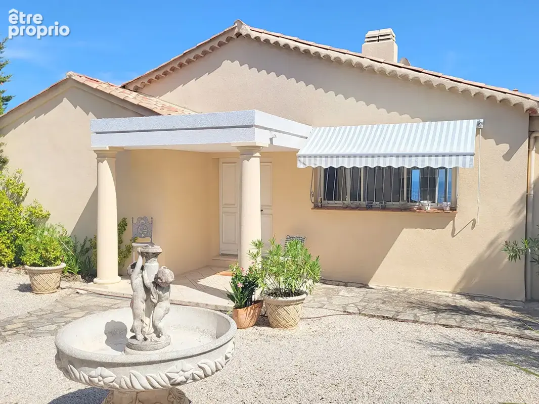 A vendre villa provencale vue mer golfe st tropez garage tout a pied aux issambres - photo 18
