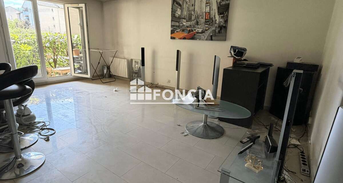Appartement à LE BOURGET