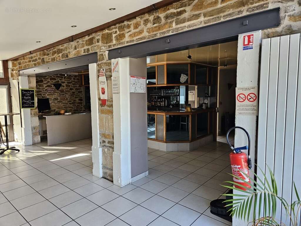 Commerce à BIARS-SUR-CERE