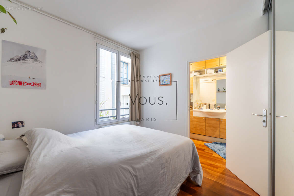 Appartement à PARIS-1E