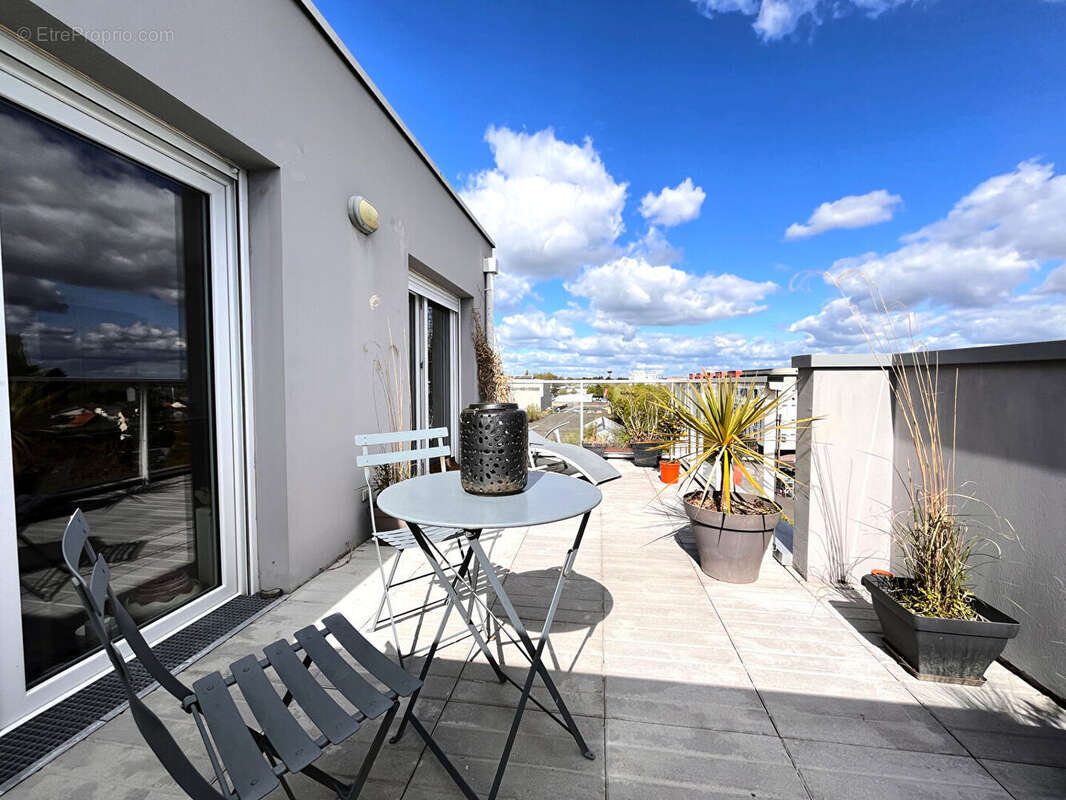 Dernier étage Jules Verne superbe appartement avec terrasse et double box fermé - photo 6