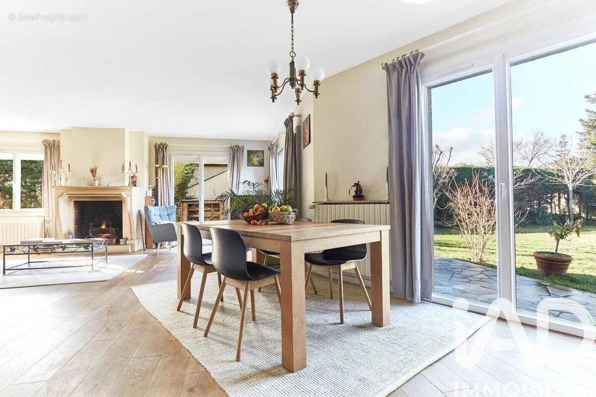 Photo 1 - Maison à CROISSY-SUR-SEINE