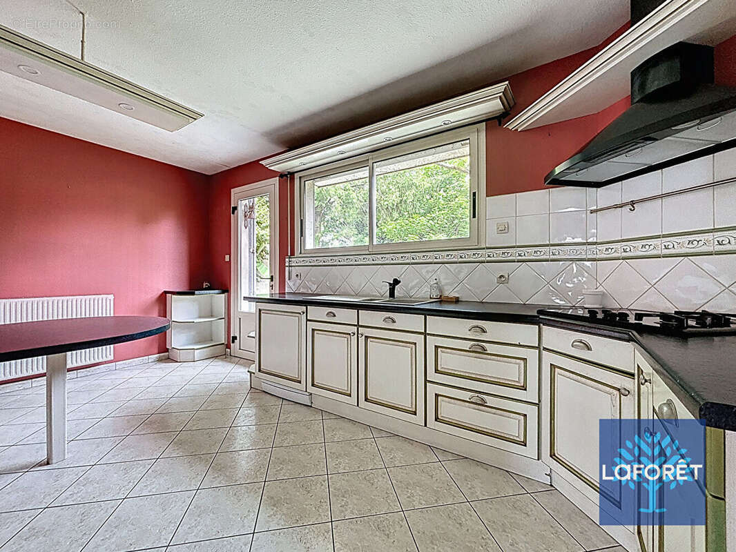 Maison à LA CHAPELLE-ACHARD