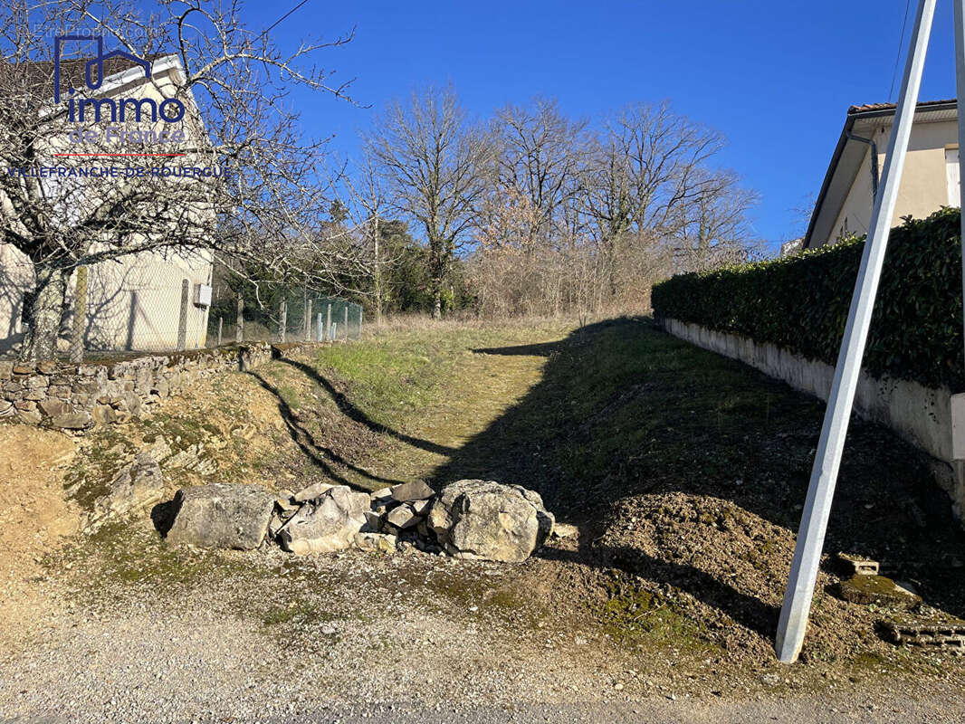 Terrain à VILLEFRANCHE-DE-ROUERGUE