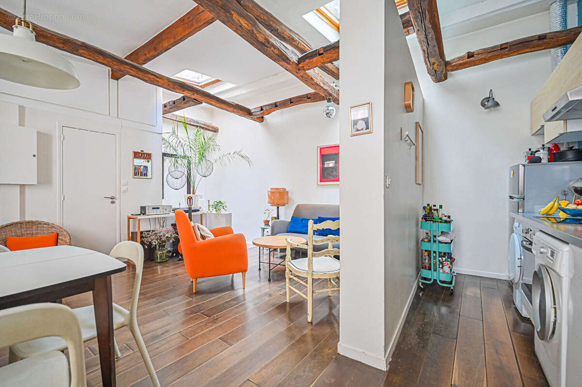 Appartement à PARIS-11E