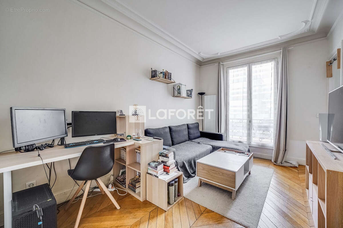 Appartement à PARIS-11E