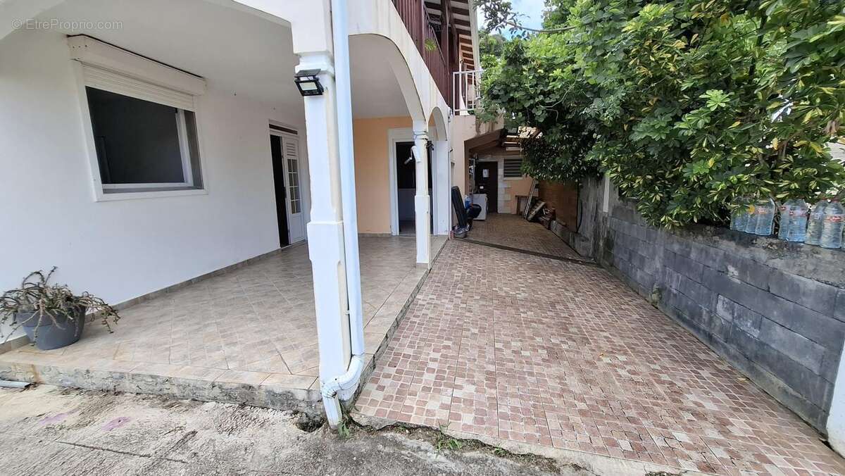 Maison à VIEUX-HABITANTS