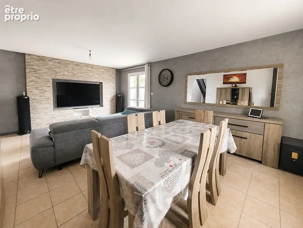 Maison familiale 5 pièces avec 4 chambres, double garage et Atelier. - photo 3