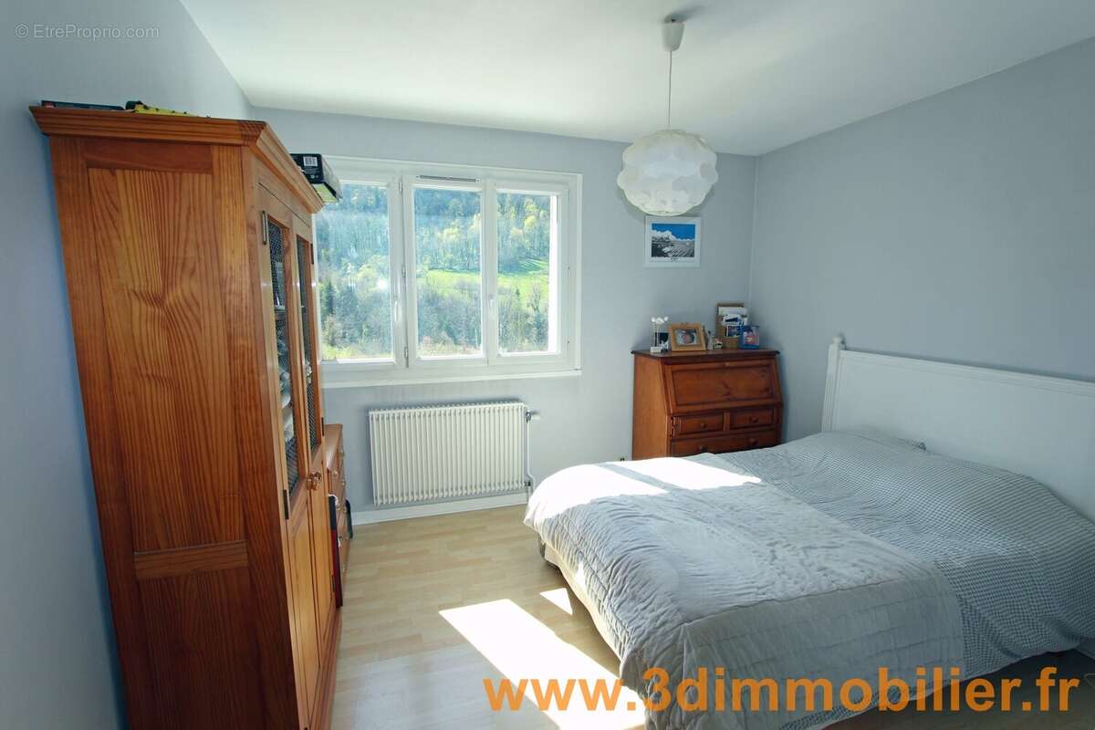 Maison 143 m² à Lons-Le-Saunier  - photo 9