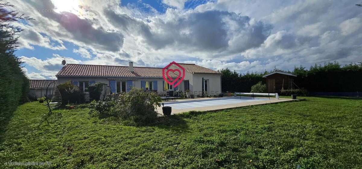 Maison à CARBONNE