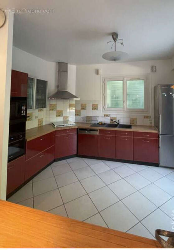 Maison à SAINT-MAUR-DES-FOSSES