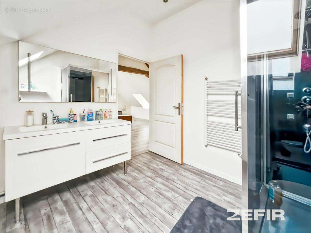 Maison à JOUY-SUR-MORIN