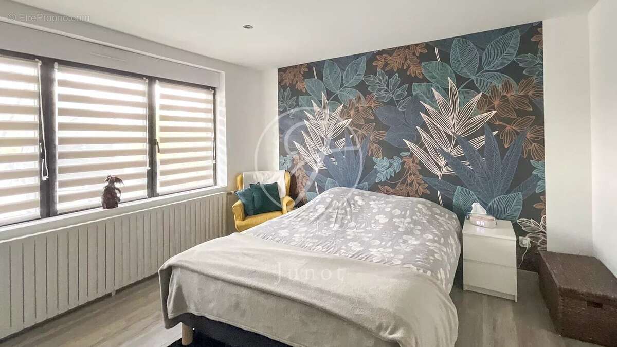 Maison à ENNETIERES-EN-WEPPES