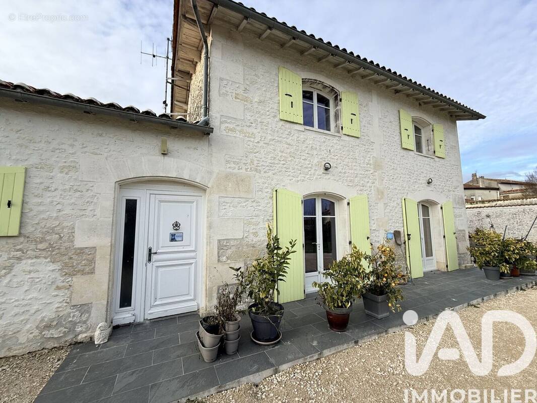 Photo 1 - Maison à LONZAC