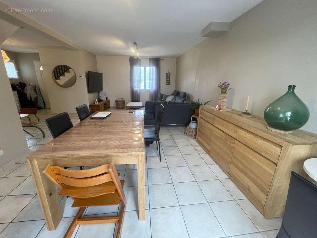 Maison à CLONAS-SUR-VAREZE