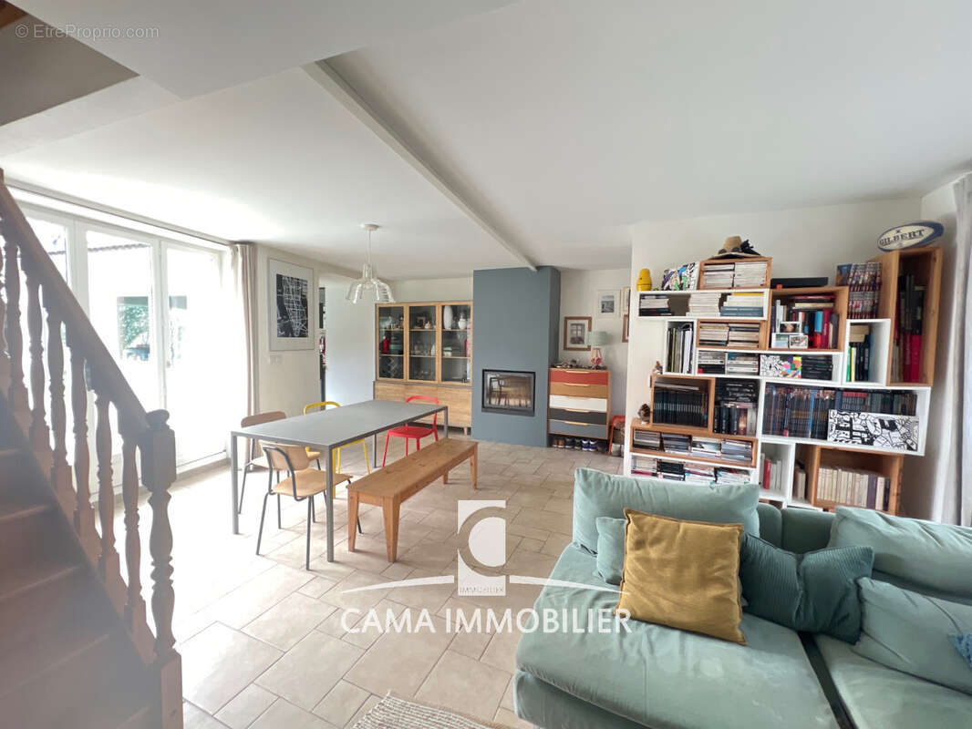 Maison à LES LOGES-EN-JOSAS
