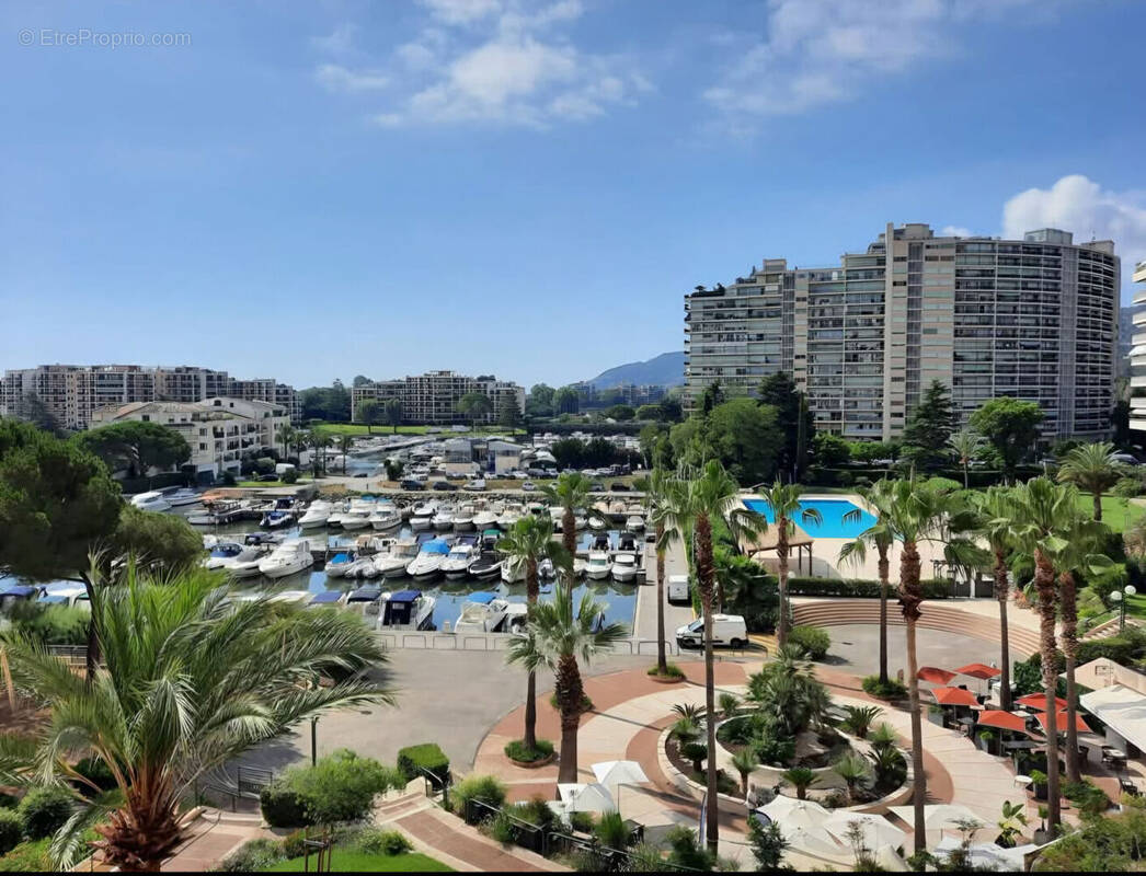 Appartement à MANDELIEU-LA-NAPOULE