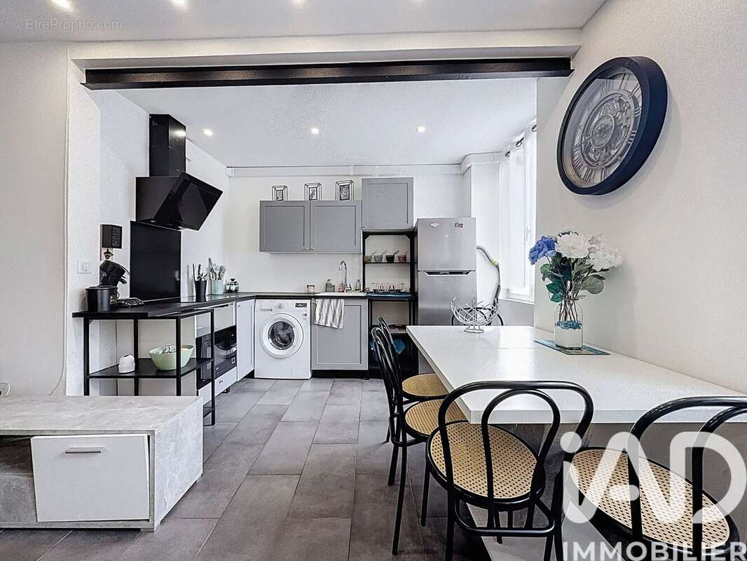 Photo 2 - Appartement à BRUYERES-LE-CHATEL