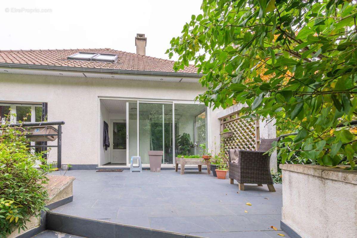 Maison à L'ETANG-LA-VILLE