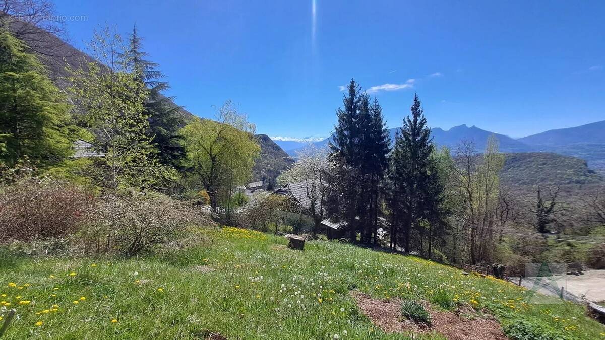 Terrain à VEREL-PRAGONDRAN