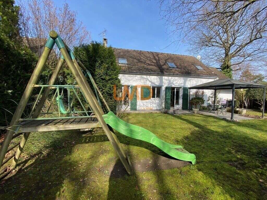 Maison à LE PLESSIS-TREVISE