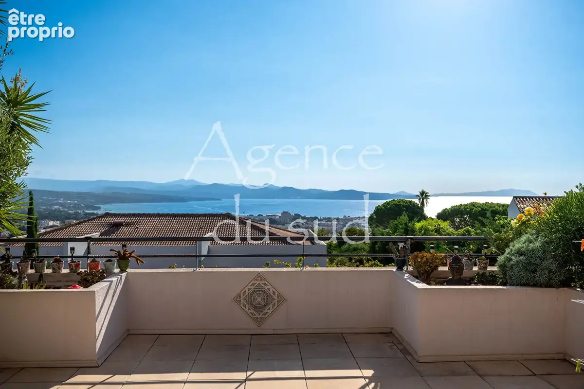 Photo Appartement à La Ciotat au prix de 534 900€