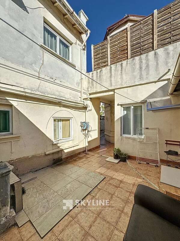 Appartement à MARSEILLE-8E